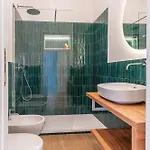 Lägenhet 3 Bedroom 1,5 Bt Flat Balcony A C Wi-fi