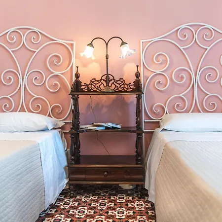 3 Bedroom 1 Bt Flat Balcony A/c Wi-fi * Сорренто