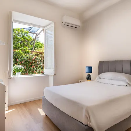 3 Bedroom 1,5 Bt Flat Balcony A C Wi-fi * Sorrento