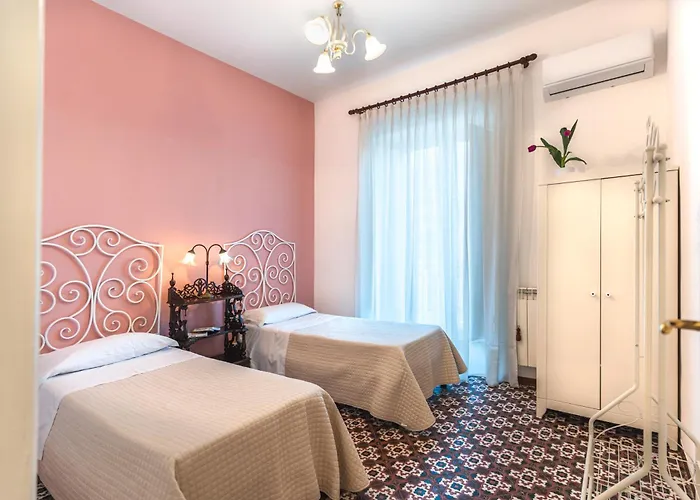 Апартаменты 3 Bedroom 1 Bt Flat Balcony A/c Wi-fi
